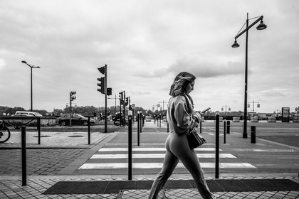 Des photographies en couleur, où les gens sont magnifiés par la lumière chaude du soleil