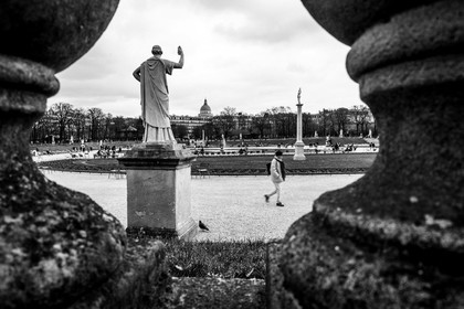 Des photographies en couleur, où les gens sont magnifiés par la lumière chaude du soleil