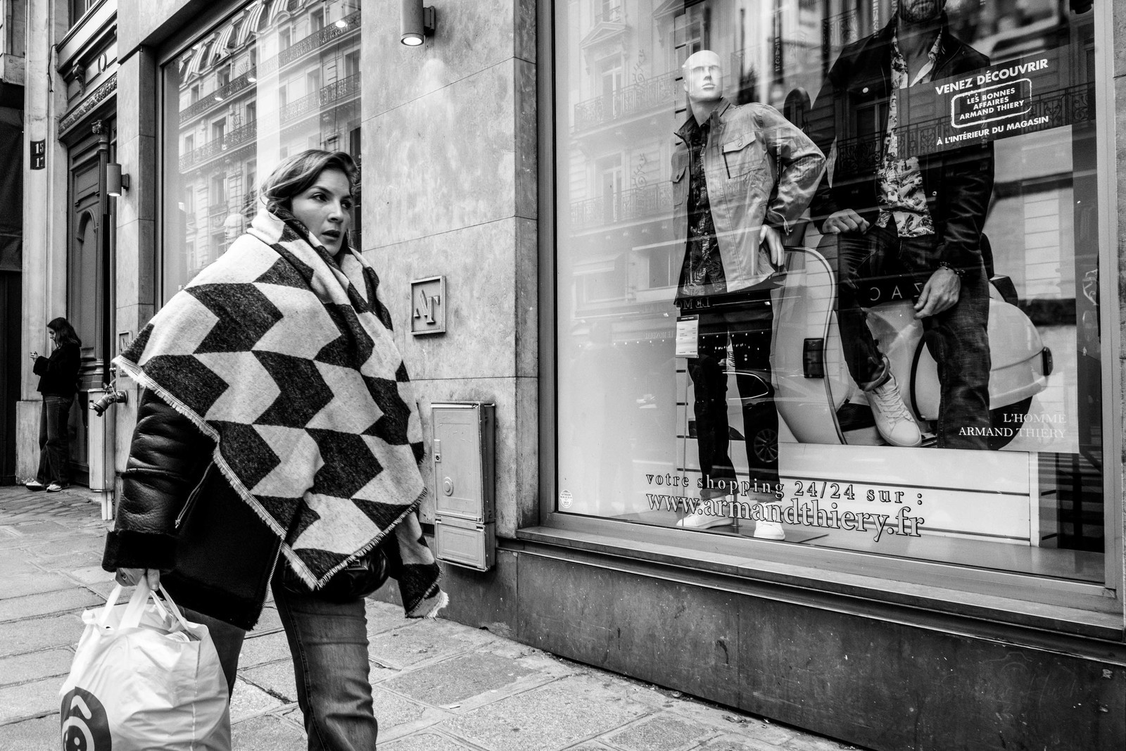 Des photographies en couleur, où les gens sont magnifiés par la lumière chaude du soleil