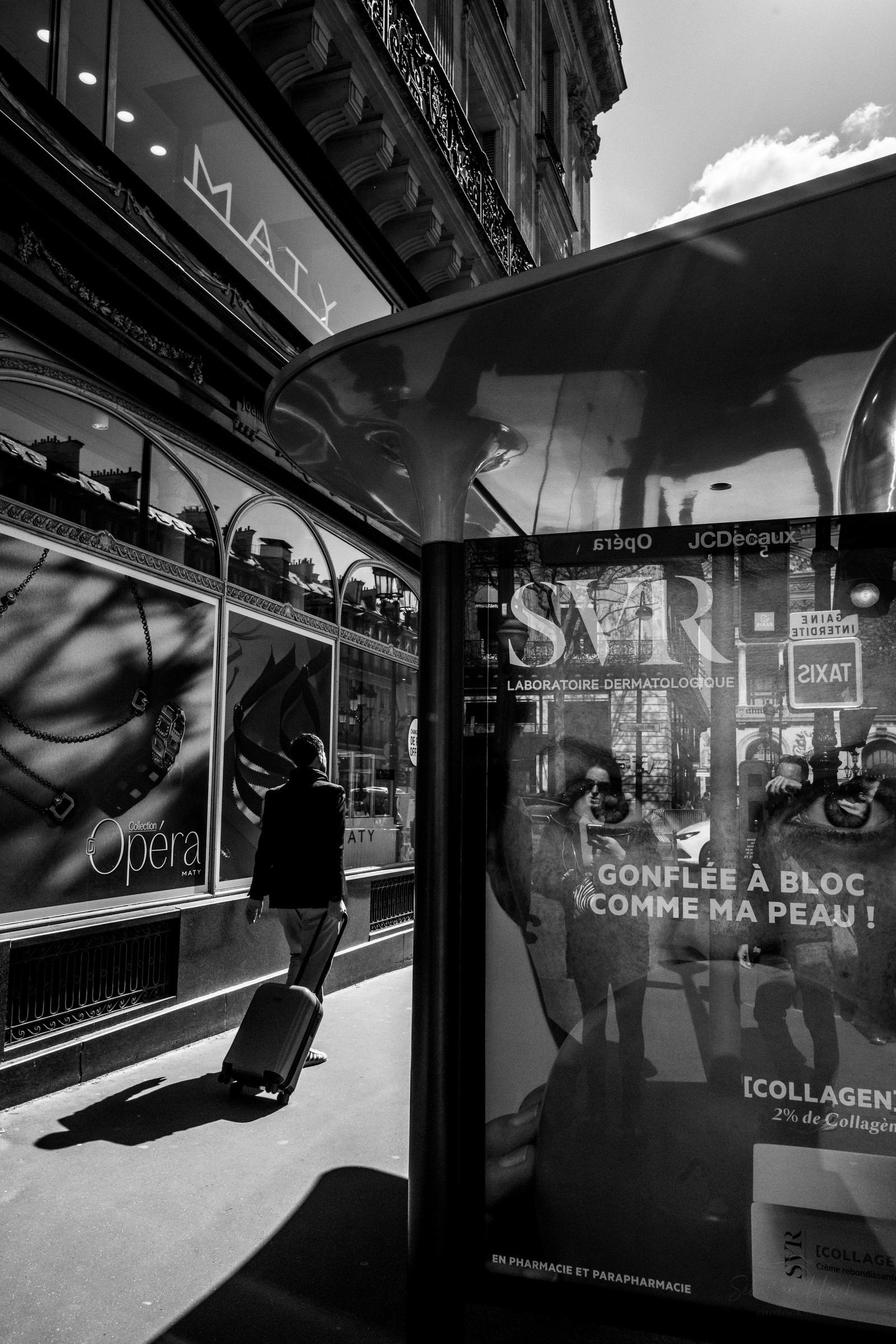 Des photographies en couleur, où les gens sont magnifiés par la lumière chaude du soleil