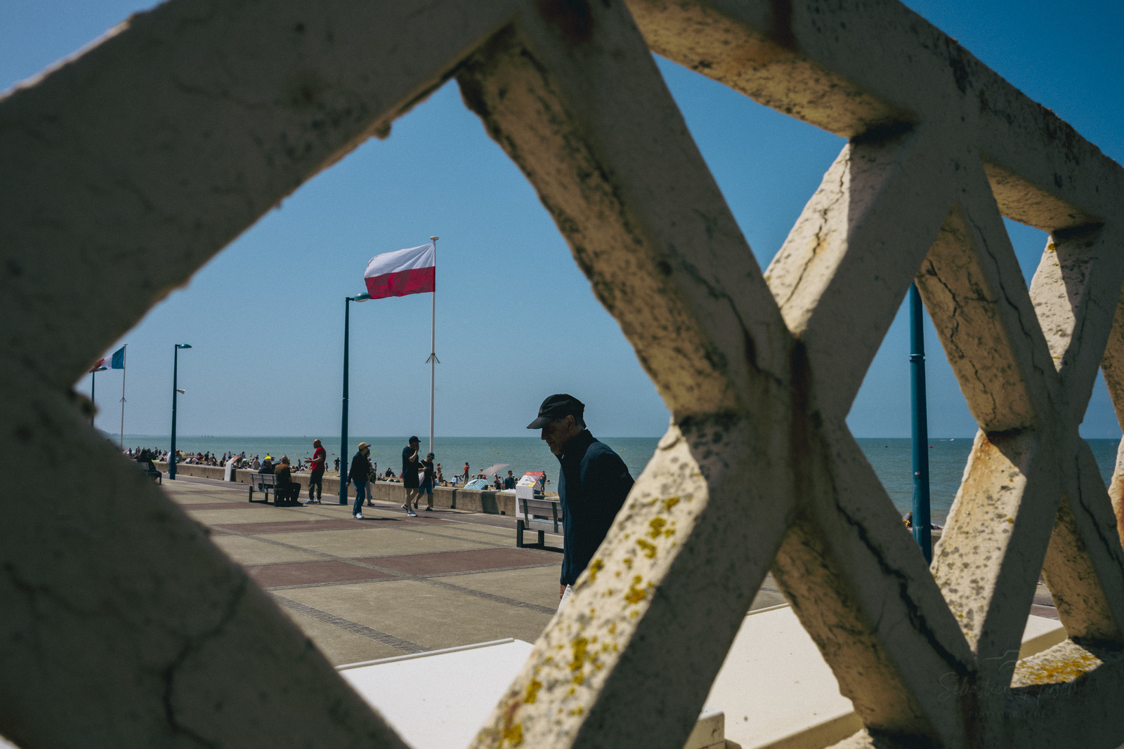 Des photographies en couleur, où les gens sont magnifiés par la lumière chaude du soleil