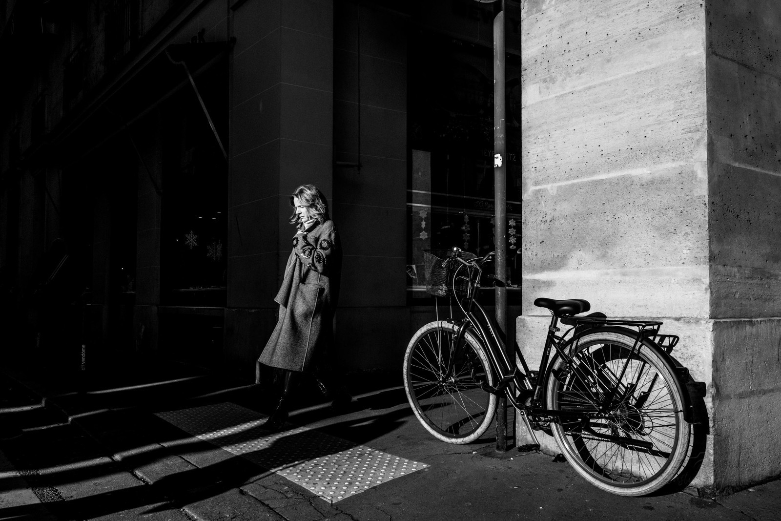 Des photographies en couleur, où les gens sont magnifiés par la lumière chaude du soleil