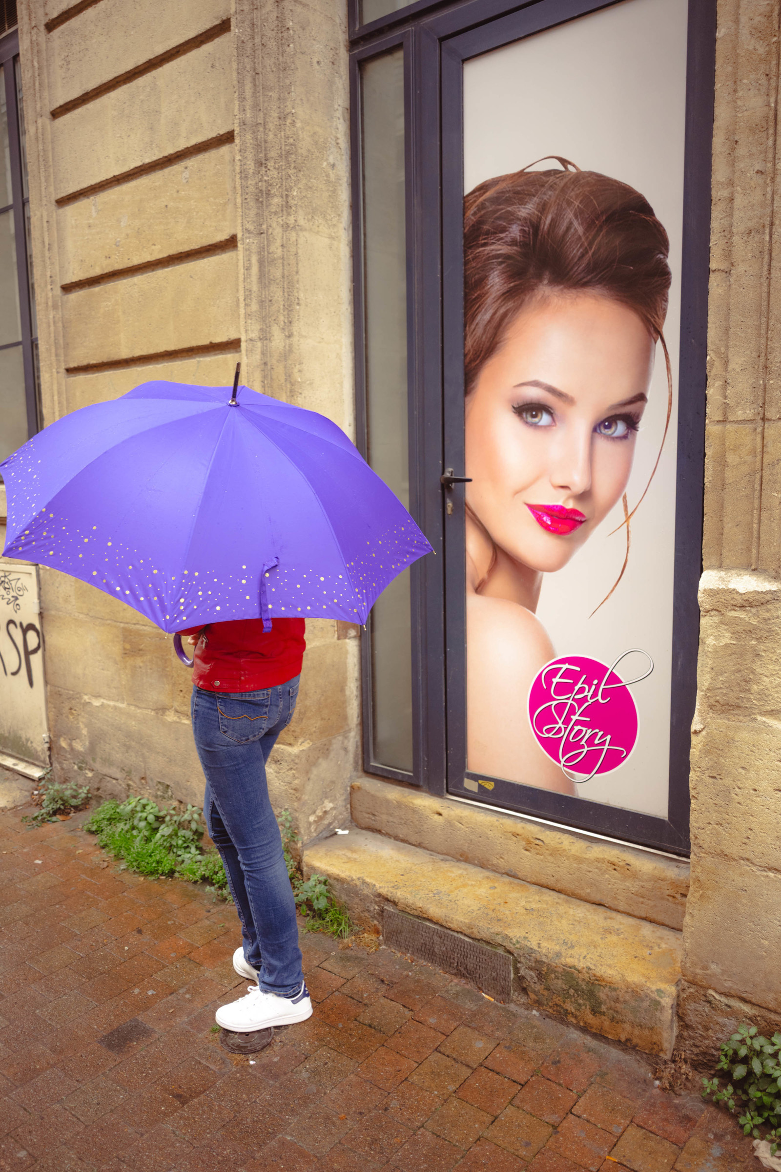 Des photographies en couleur, où les gens sont magnifiés par la lumière chaude du soleil