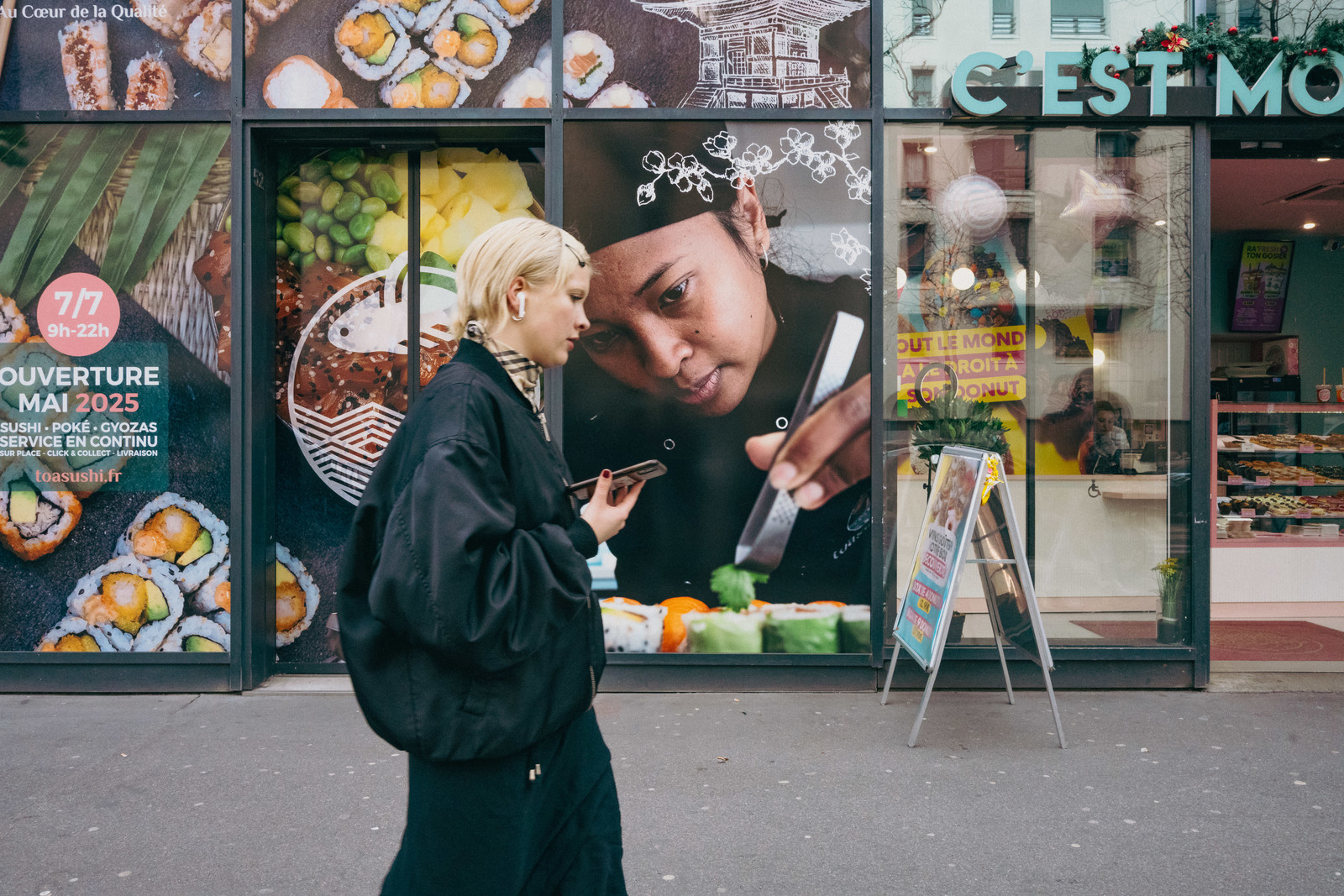 Des photographies en couleur, où les gens sont magnifiés par la lumière chaude du soleil