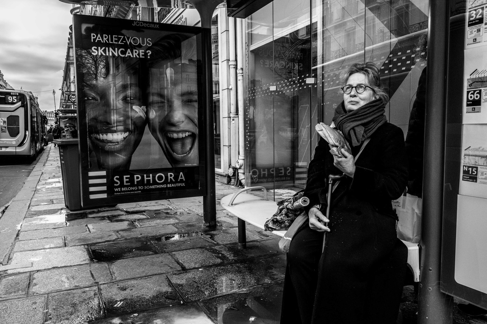 Des photographies en couleur, où les gens sont magnifiés par la lumière chaude du soleil