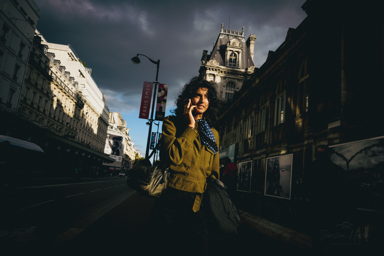 Des photographies couleur capturant des instants de vie dans la rue