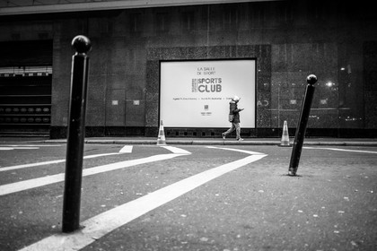 Des photographies en couleur, où les gens sont magnifiés par la lumière chaude du soleil